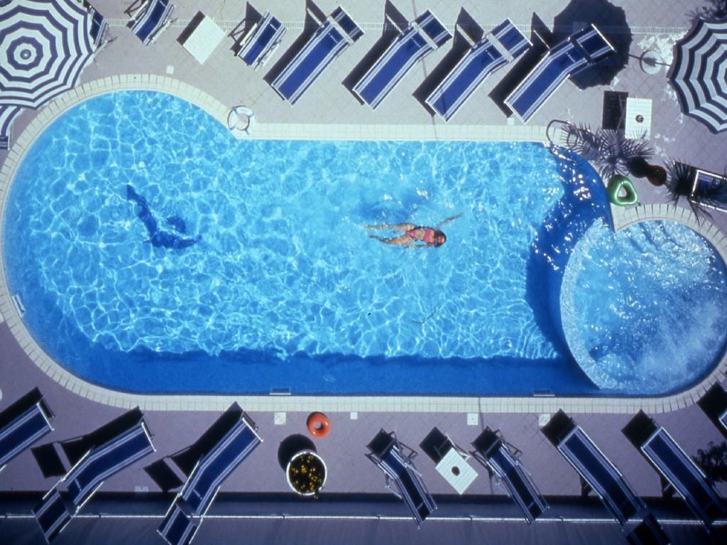 Hotel Orizzonti リミニ エクステリア 写真