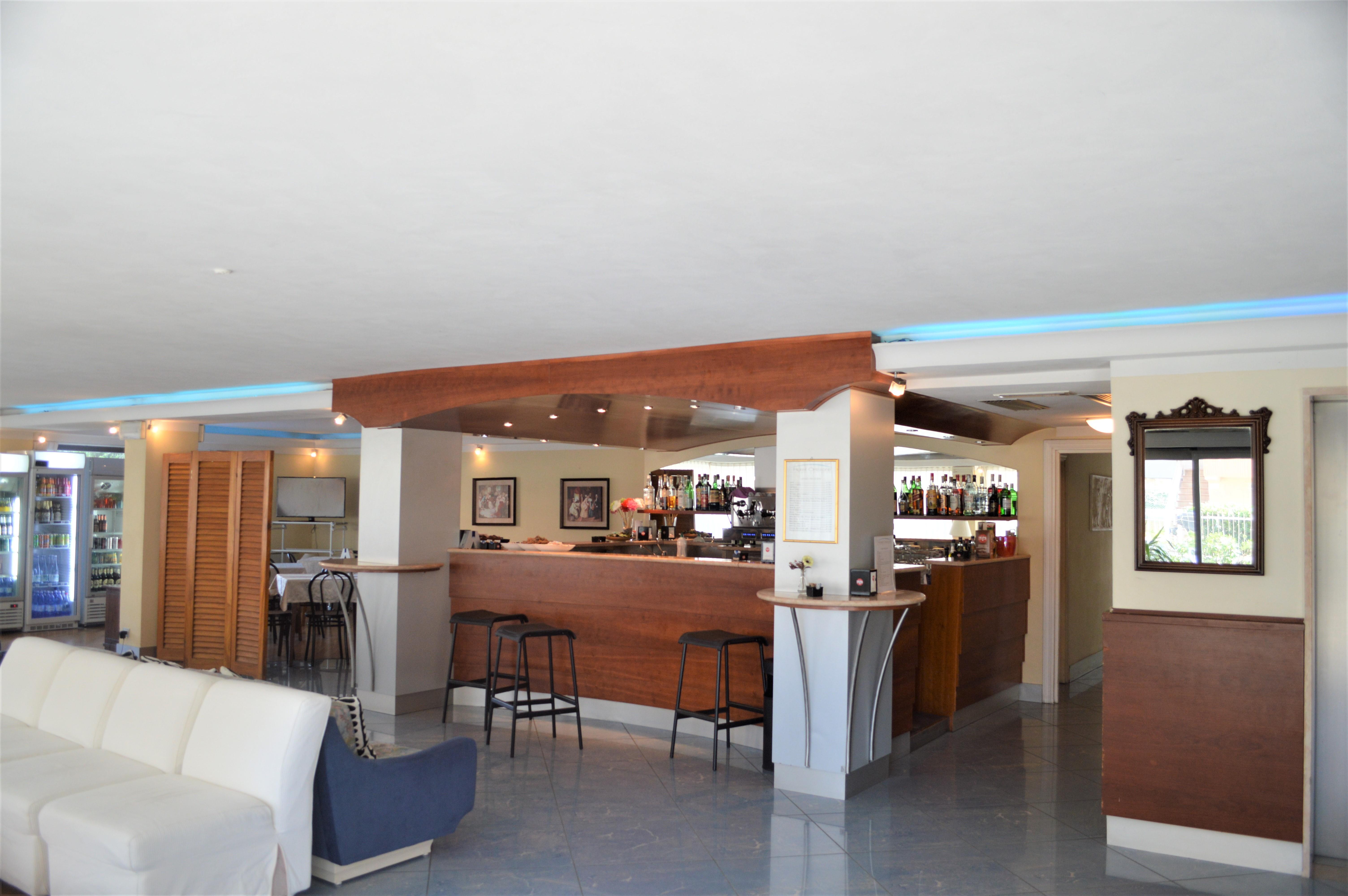 Hotel Orizzonti リミニ エクステリア 写真